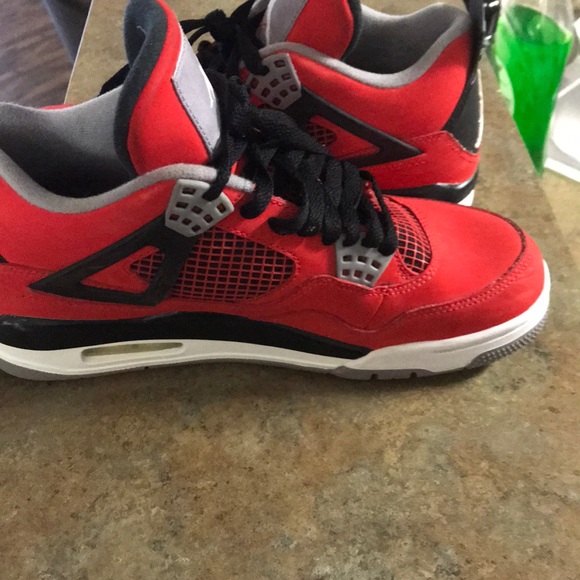 Air jordan 4 Retro ‘Toro Bravo’ - Picture 6 of 7